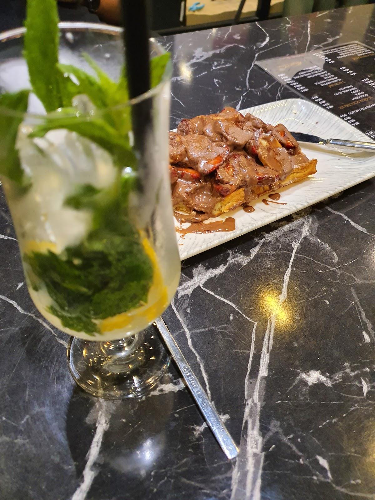 Arme Cafe Restaurant