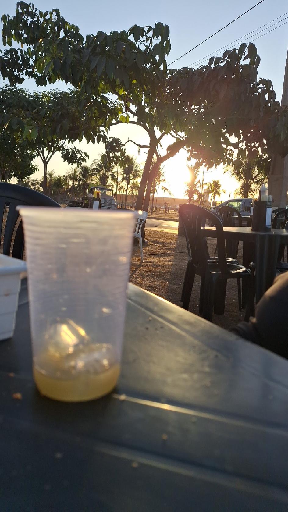 Brutus caldo de cana e pastel