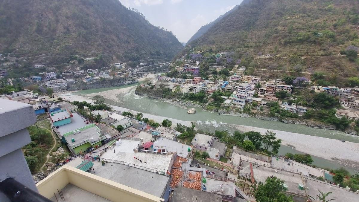 HILL SIDE LODGE AND RESTAURANT