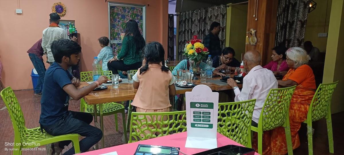 Hotel Hansraj & Family Restaurant