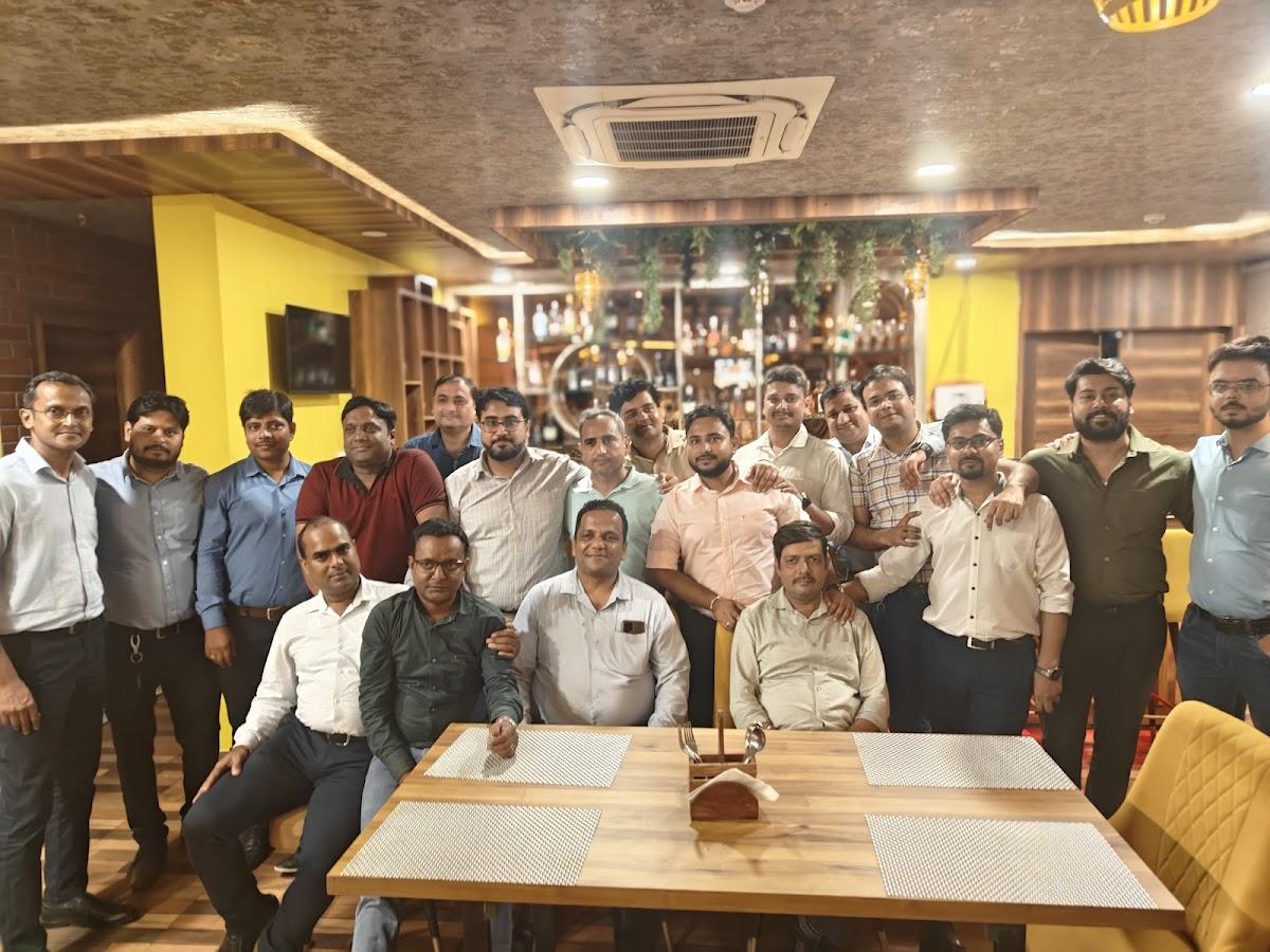 Just Suraa - Cafe And Bar