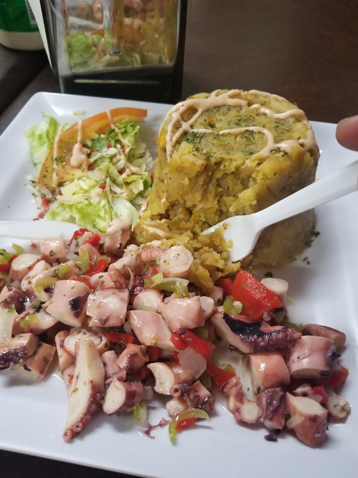 Los Compy's Pizza & Che's Café