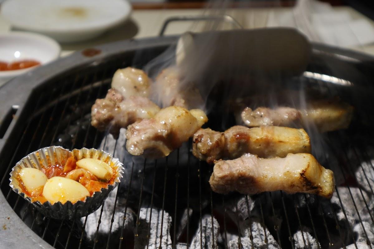 Korean bbq yeonnam jebi