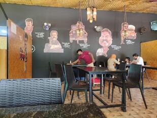 Vandithaavalam Restaurant