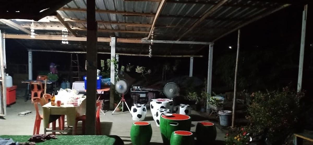 ร้านตามสั่ง สุกี้พ่นไฟ (บ้านผู้ใหญ่)