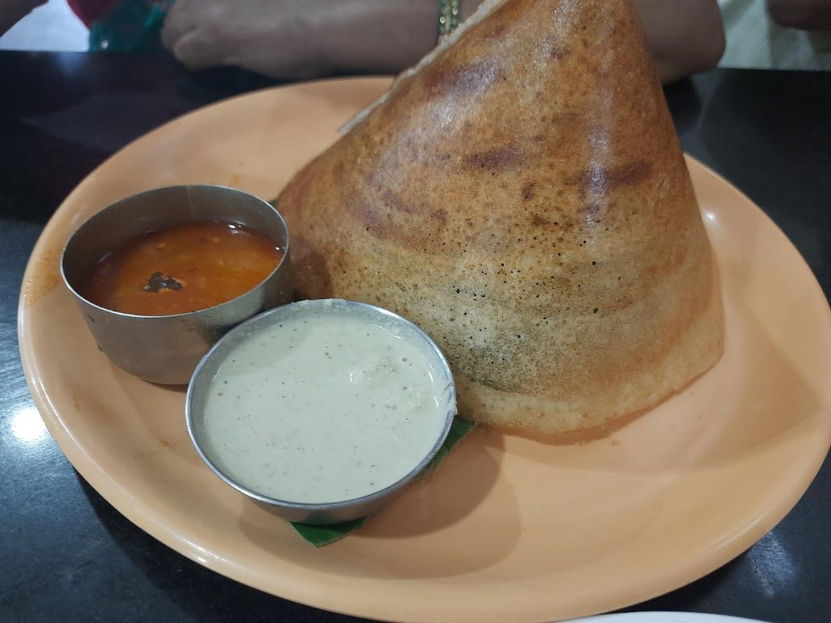 Hotel Vishnu Inn (Hotel Sri Vishnu Bhavan)