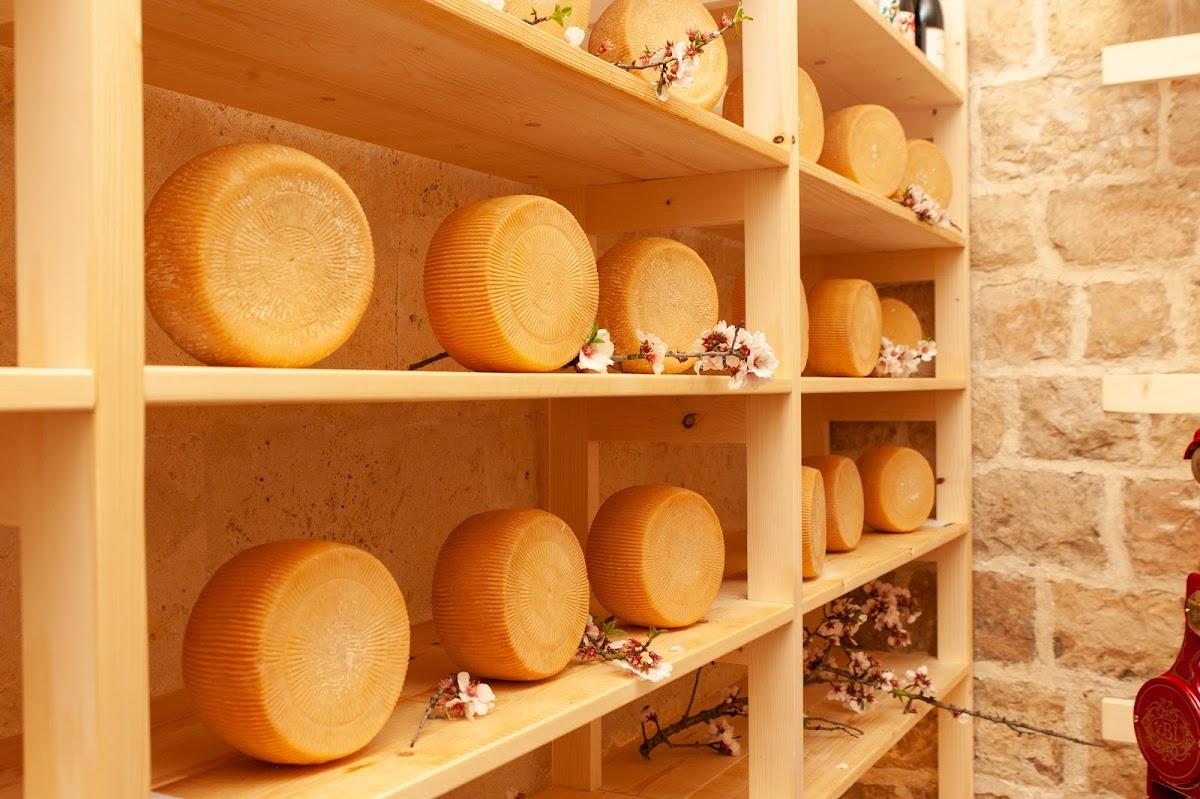 MuhBar - formaggi & vini artigianali