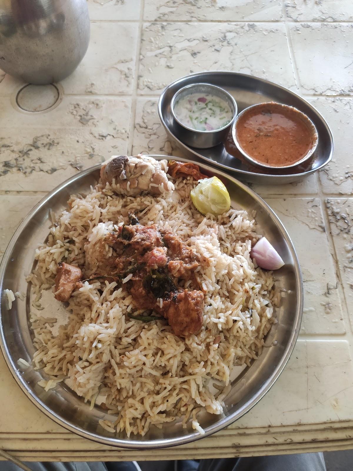 New Saroj Bhojana Hotel