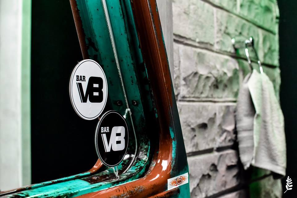 V8 Bar