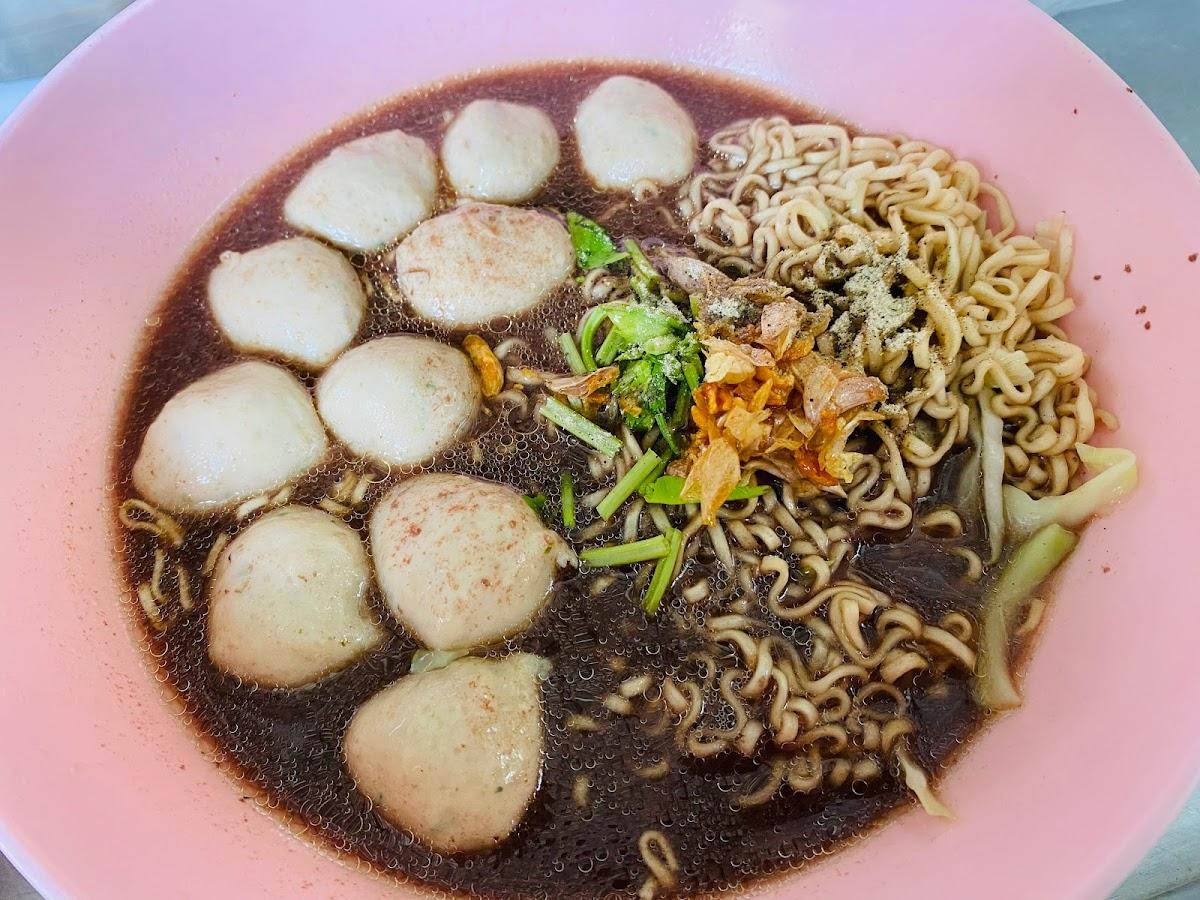 ร้านก๋วยเตี๋ยวอิ๋มจัง