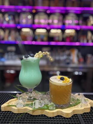 F L U C T U S Resto&Lounge&coffe