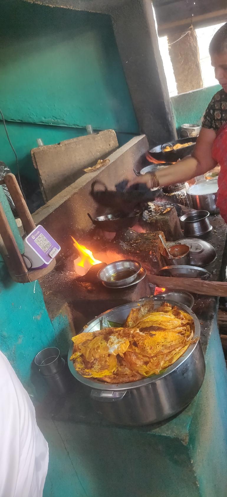 Mapakshi Tiffin Center
