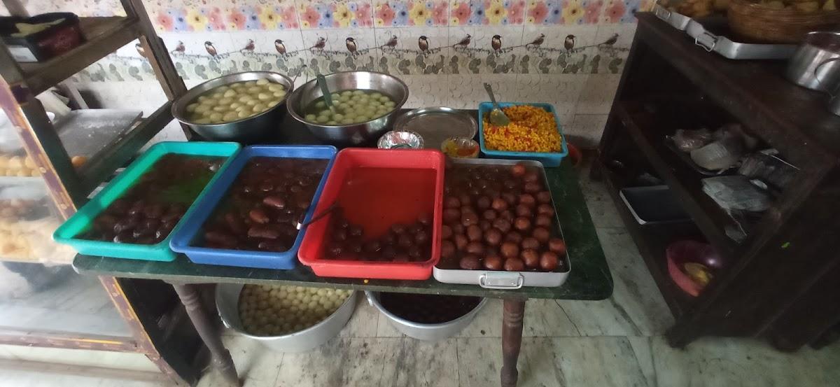 Sibsankar Coldrinks And Icecream Shop