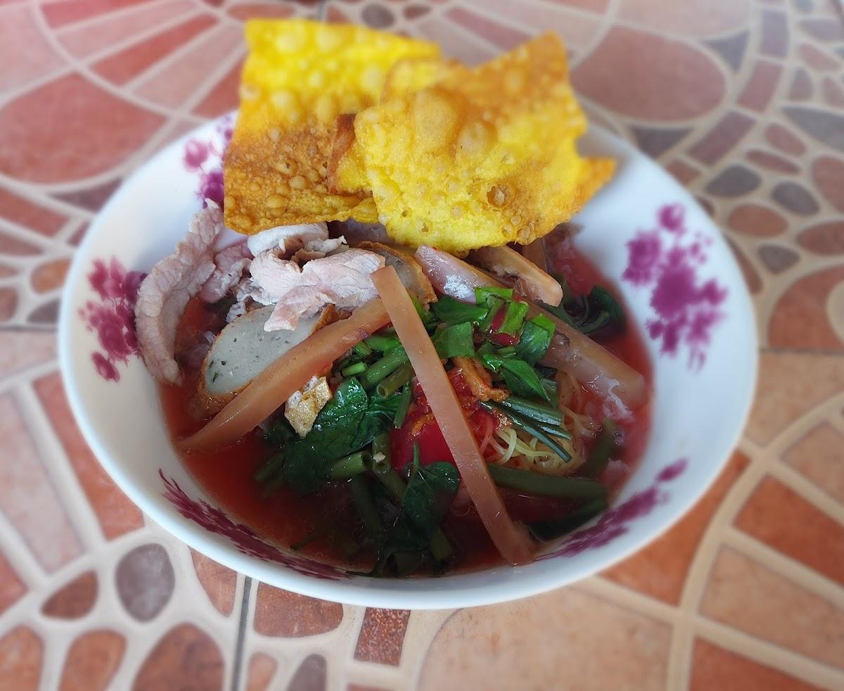 ร้านก๋วยเตี๋ยว ข้าวผัดป้าแอ้ว