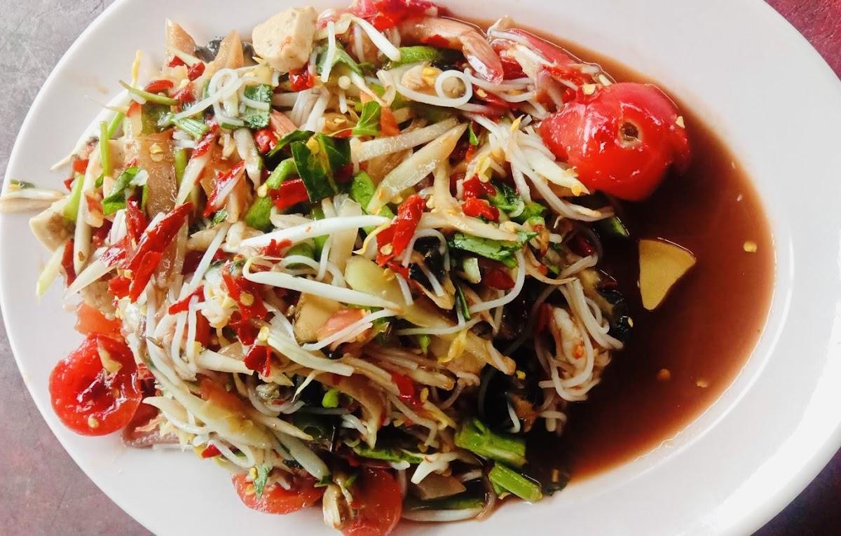 ส้มตำเที่ยงคืน