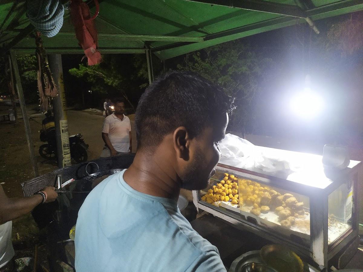 Chakadola Tiffin Center