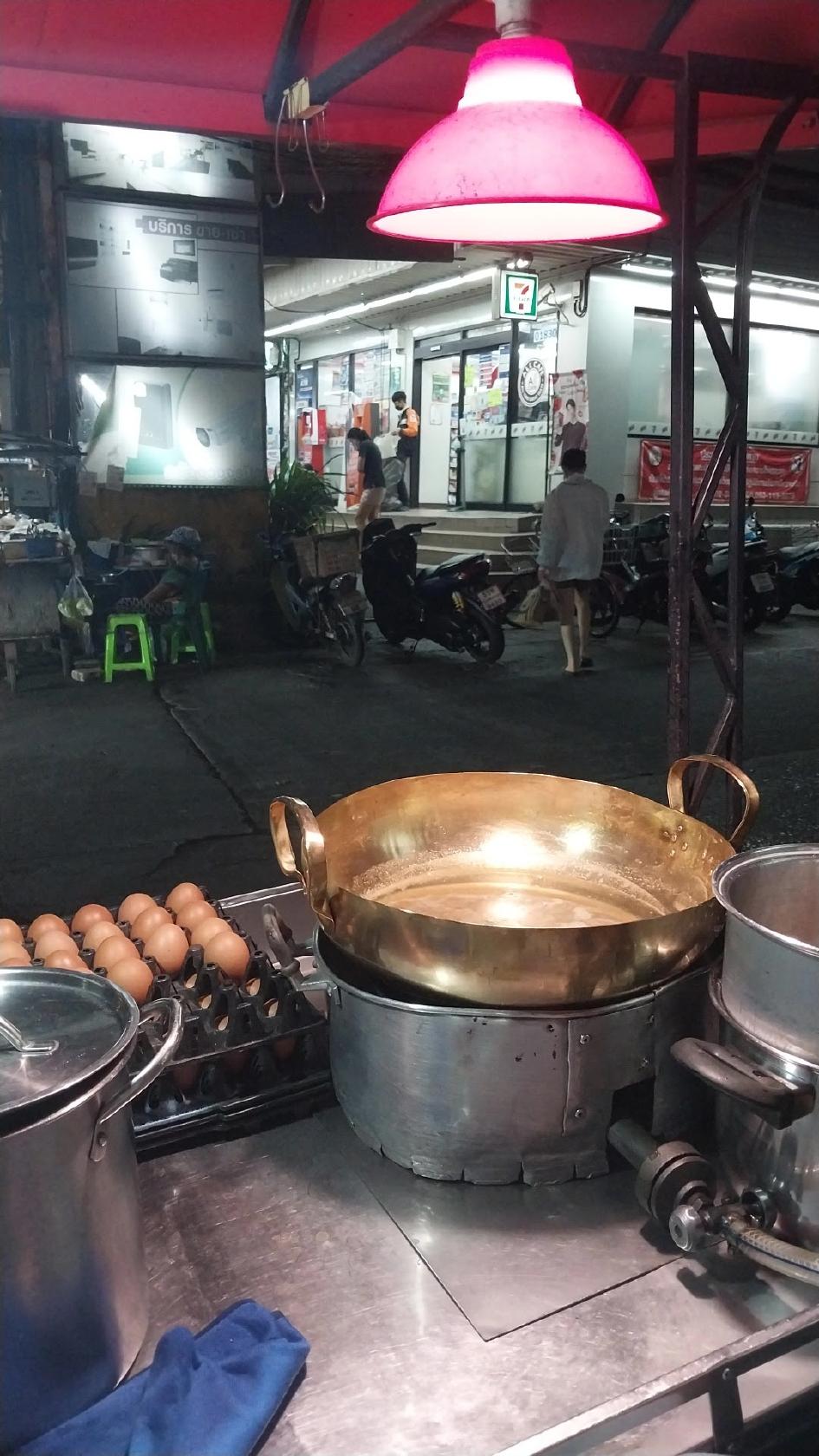 บัวลอยไข่หวานเจ้าเก่า อุดมสุข9