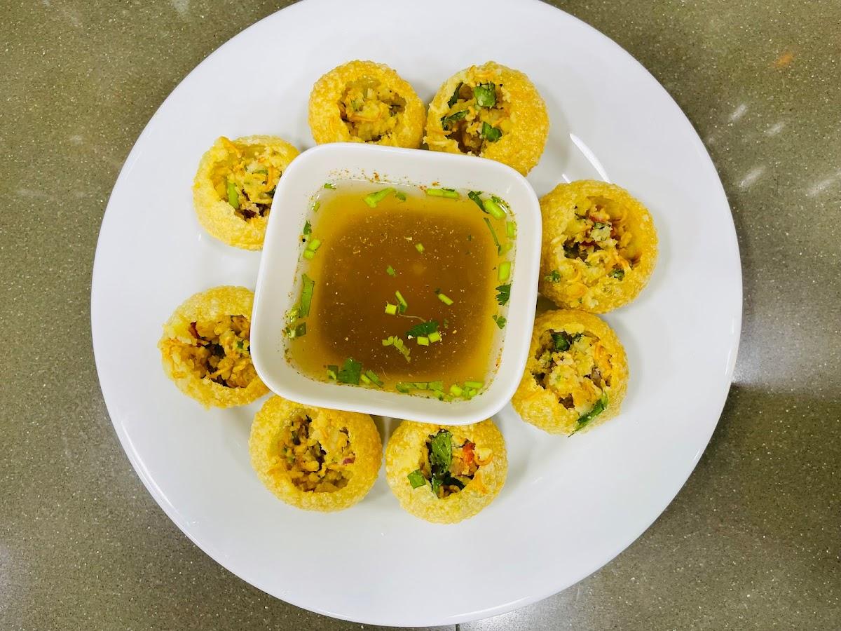 Lakeside Restaurant Bar in Creteil