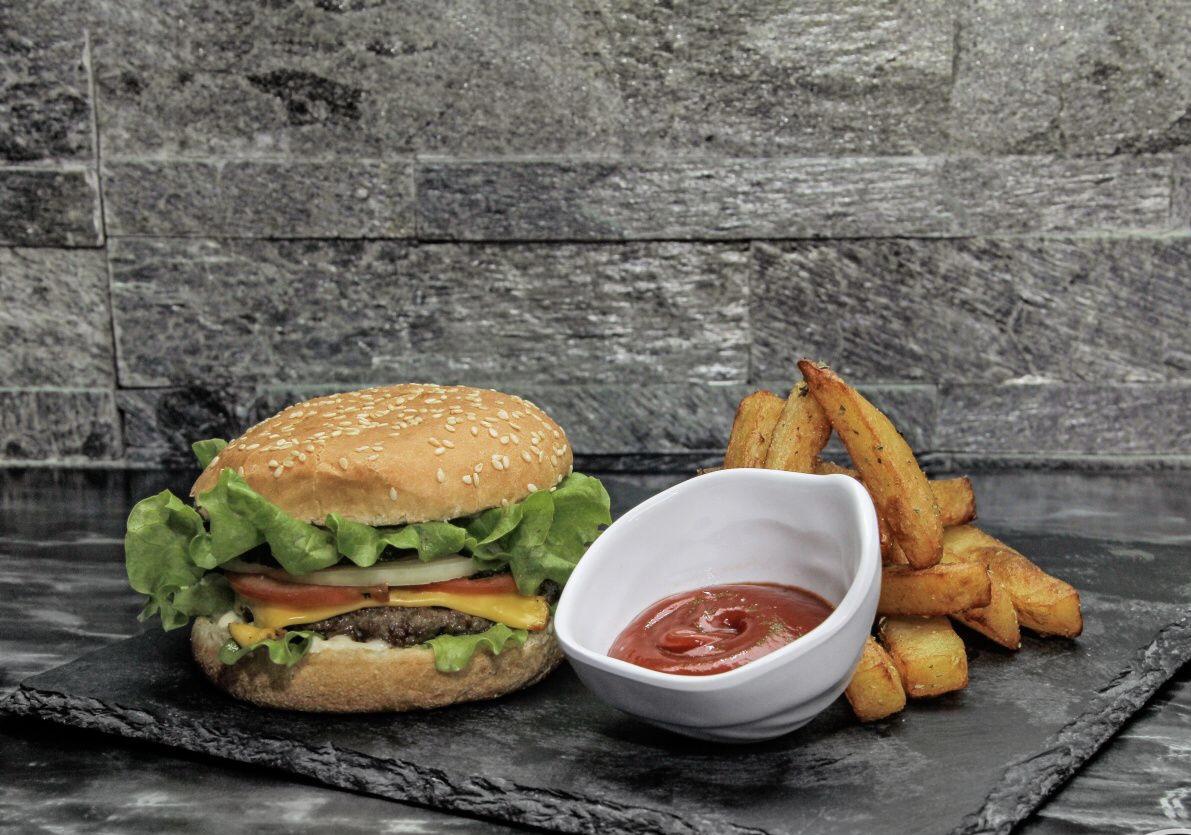 Lakeside Restaurant Bar in Creteil