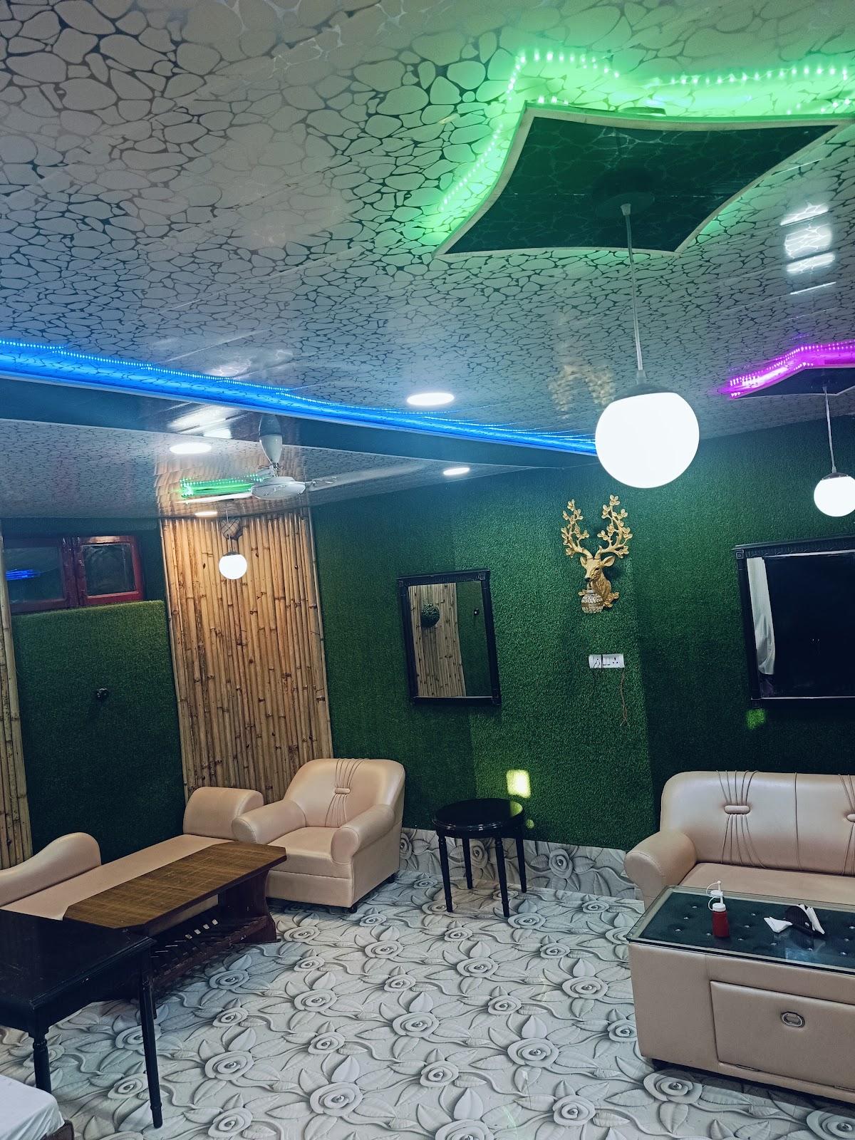 The spicy cafe & Restaurant