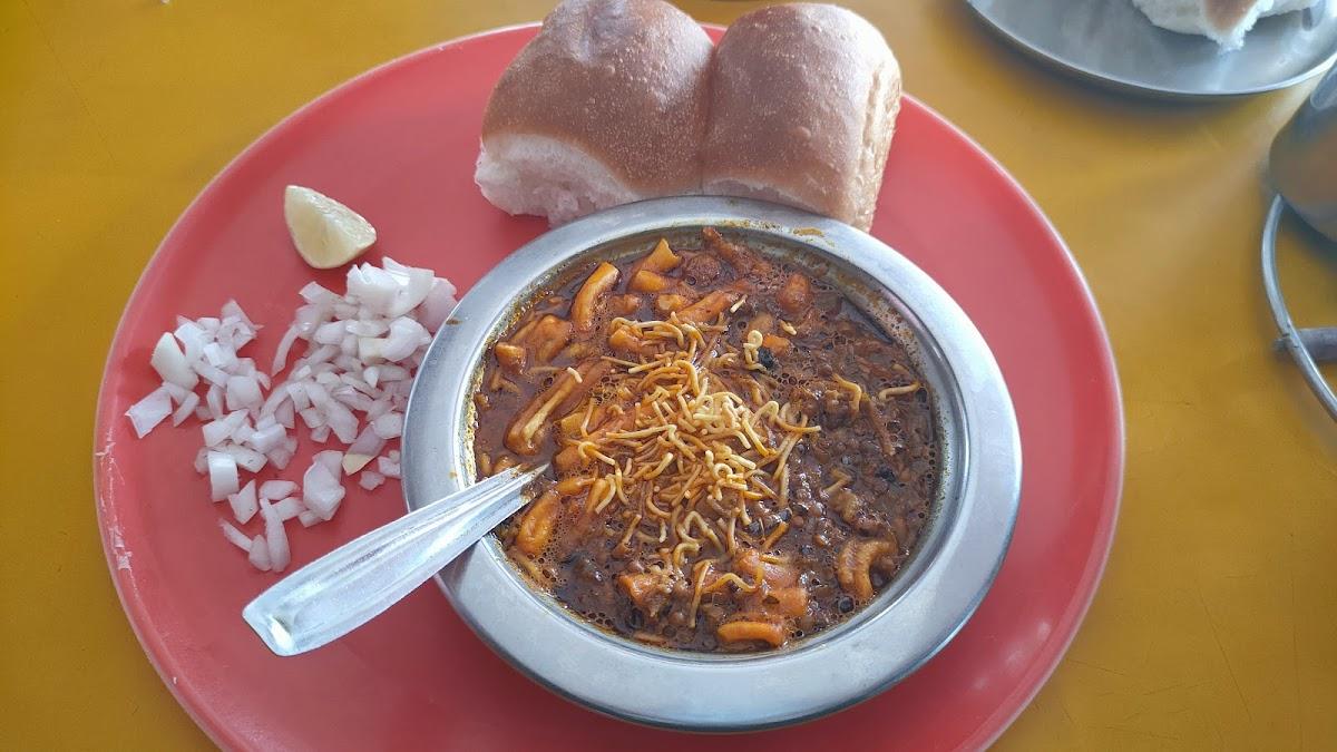 Hotel Nandanvan shakha2