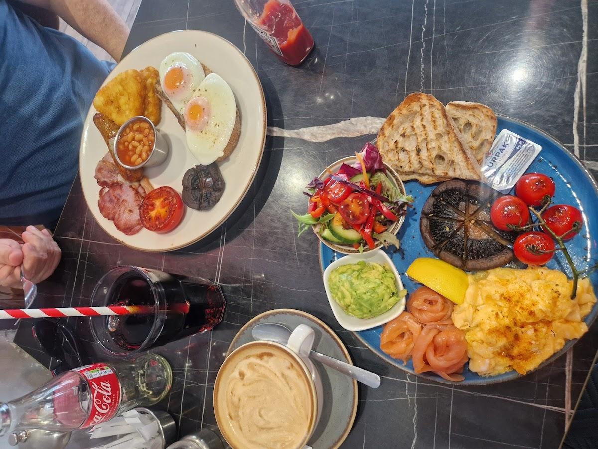 Loca Cafe Bistro and Lounge