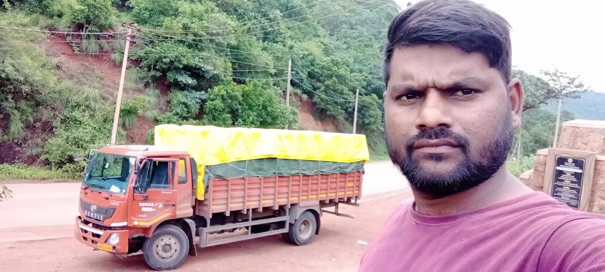 Sri Basaveshwara Hotel