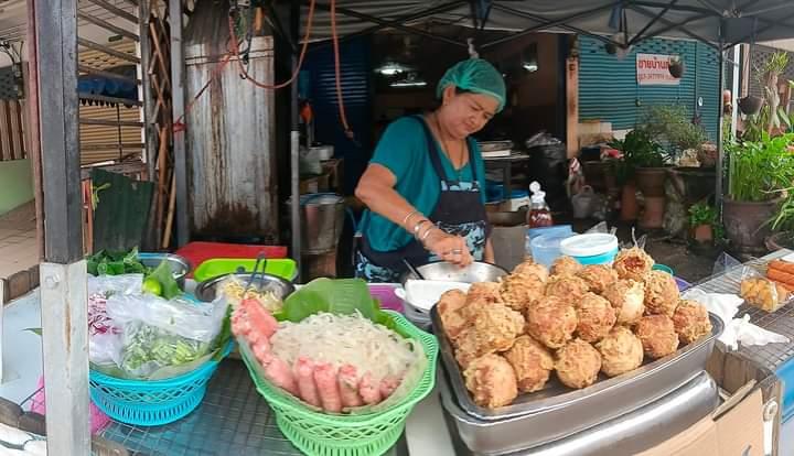 ครัวอาหารลุงนึก