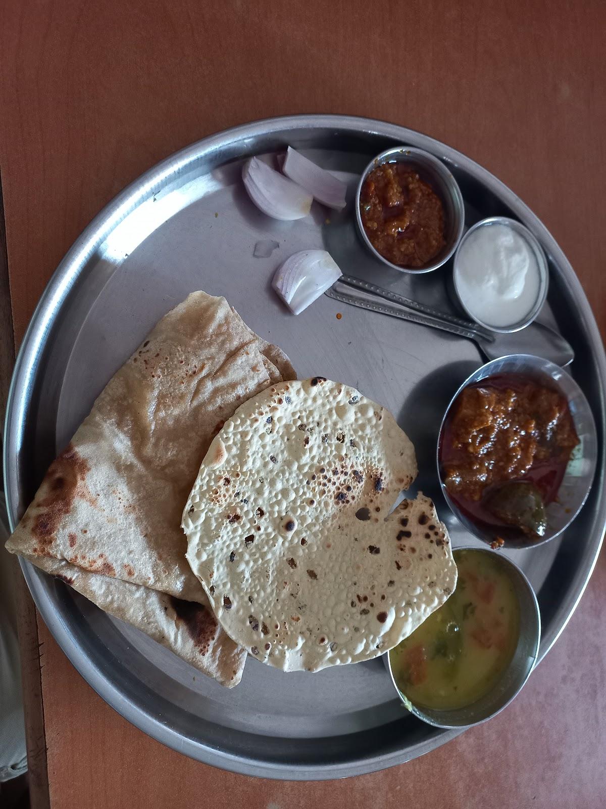 अनंतिका भोजनालय