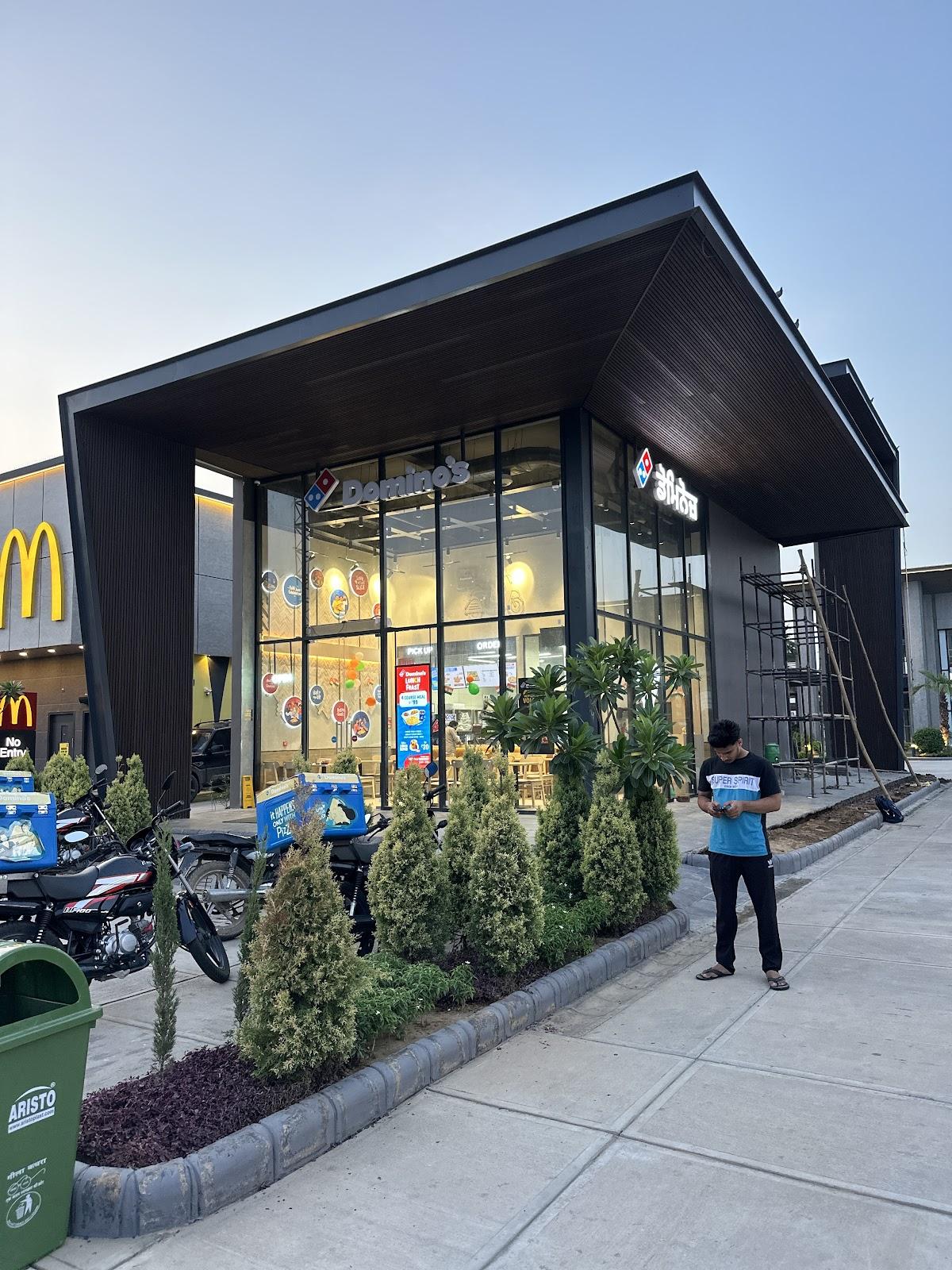 Domino's Pizza Kartar Nagar, Bugipura