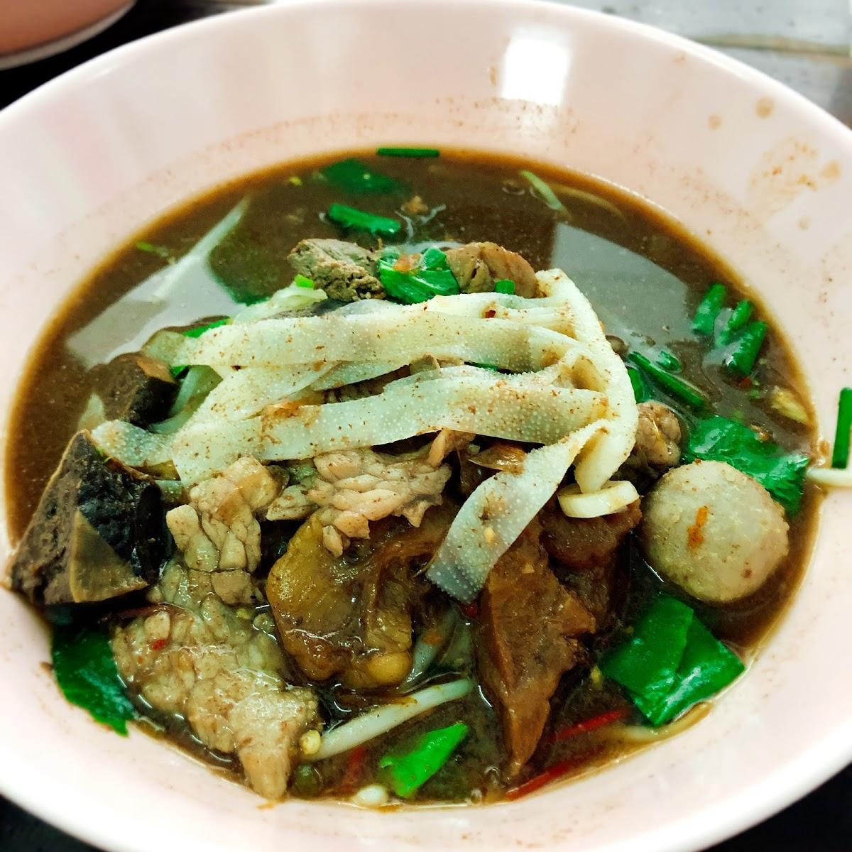 ก๋วยเตี๋ยวรุ่งรัตน์ คลอง 2