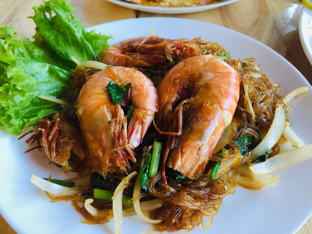 พอเพียง cafe‘ & seafoods