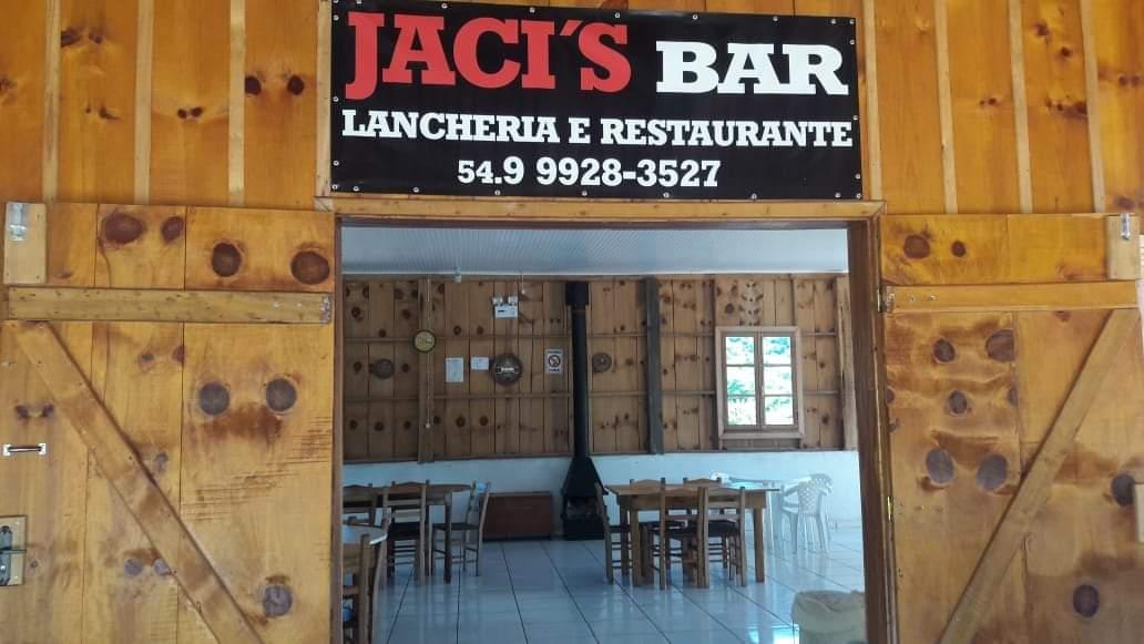 Jaci's Bar