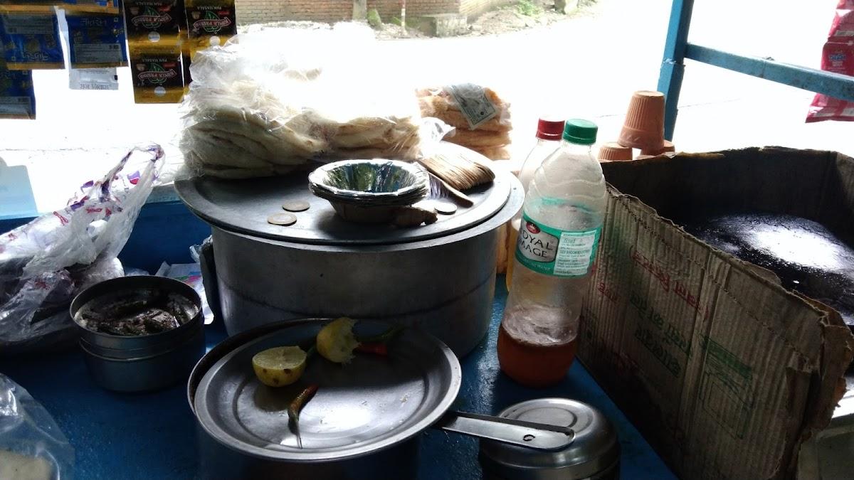 Vikas bhai chole kulche