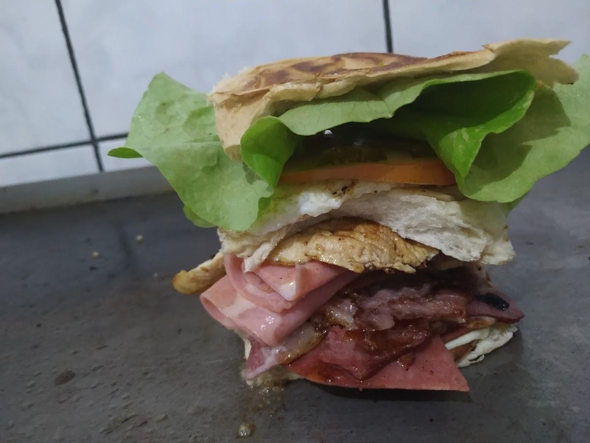 Restaurante e Lanchonete Cantinho Mineiro