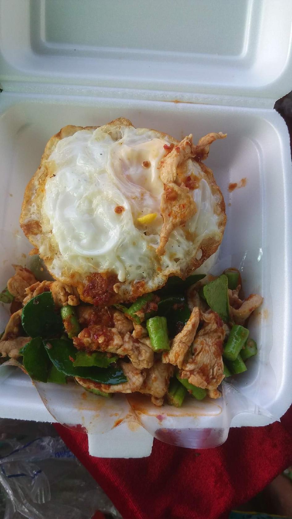 ร้านก๋วยเตี๋ยวคุณเสาวลักษณ์