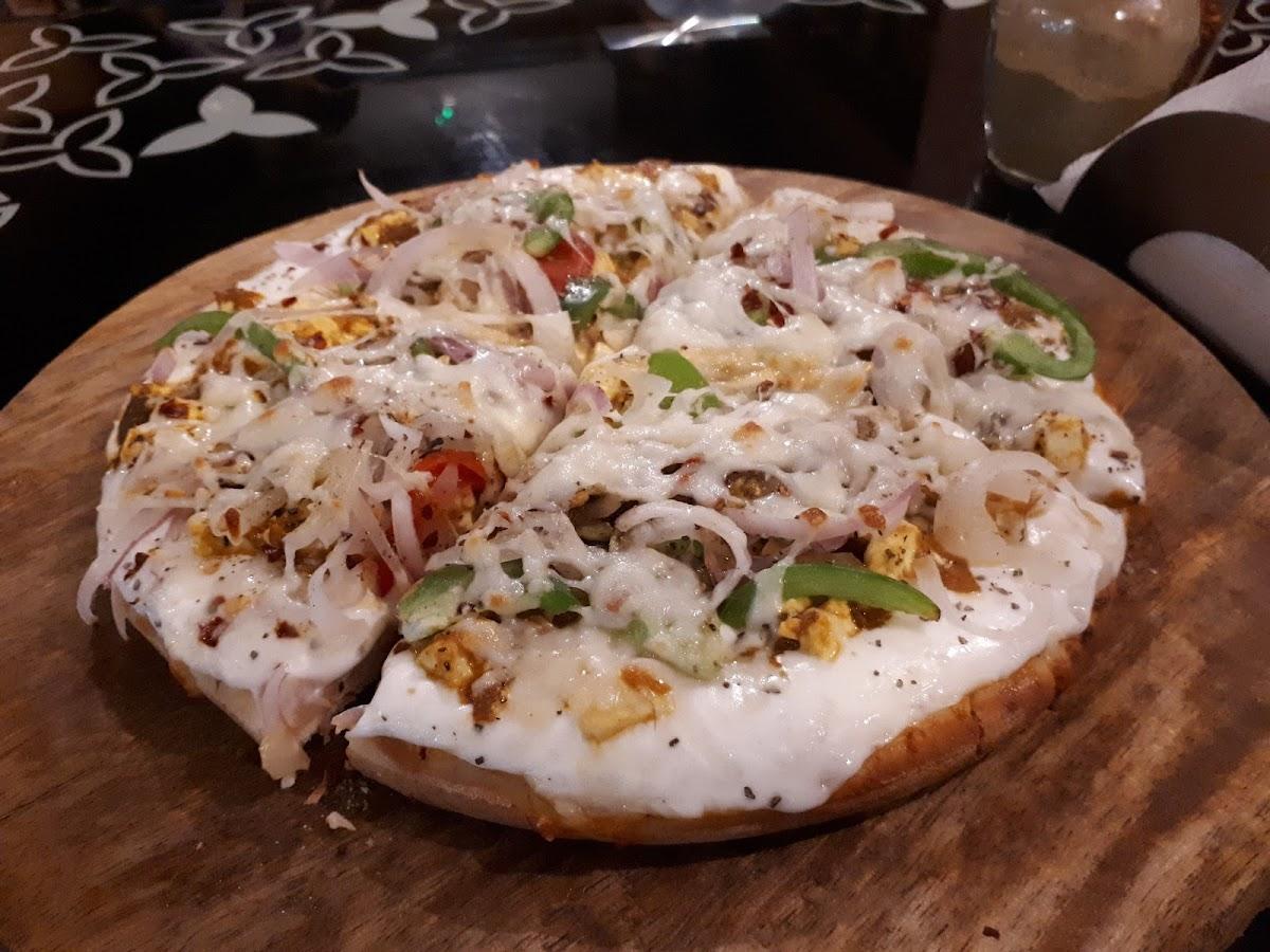 V lounge the pizza station