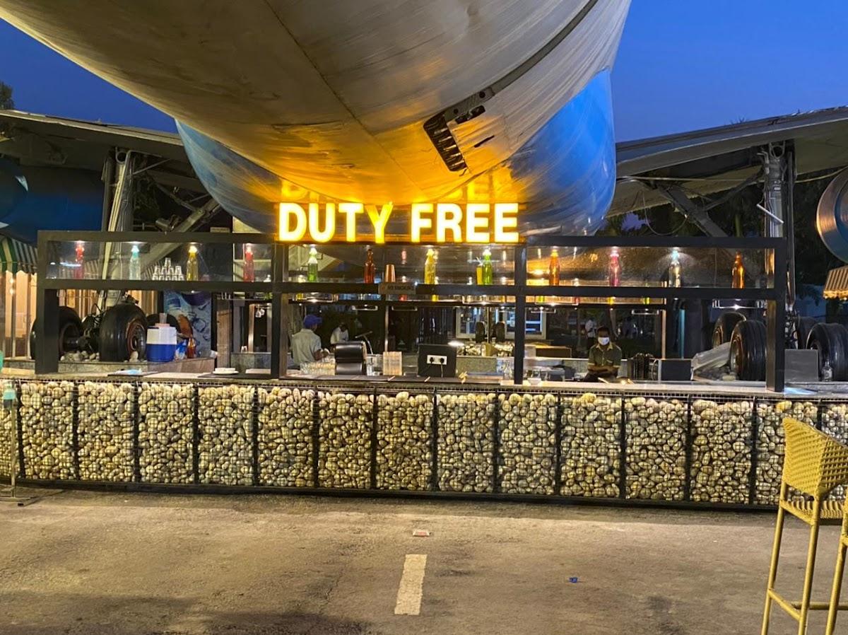 Jurasic Grand/Terminal C