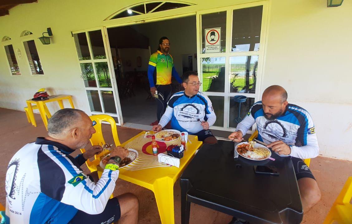 Restaurante RAIZ CAIPIRA/GLOBO