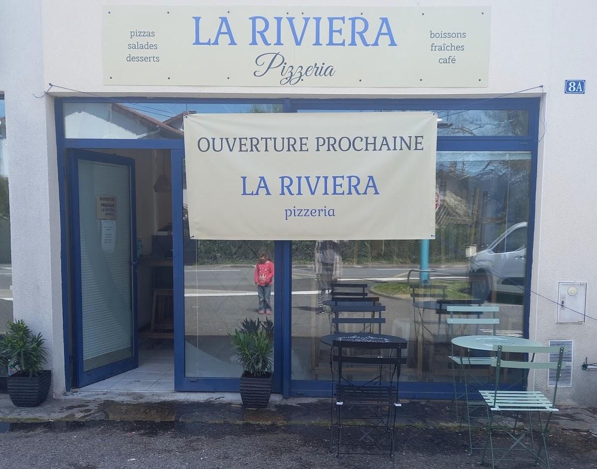 LA RIVIERA