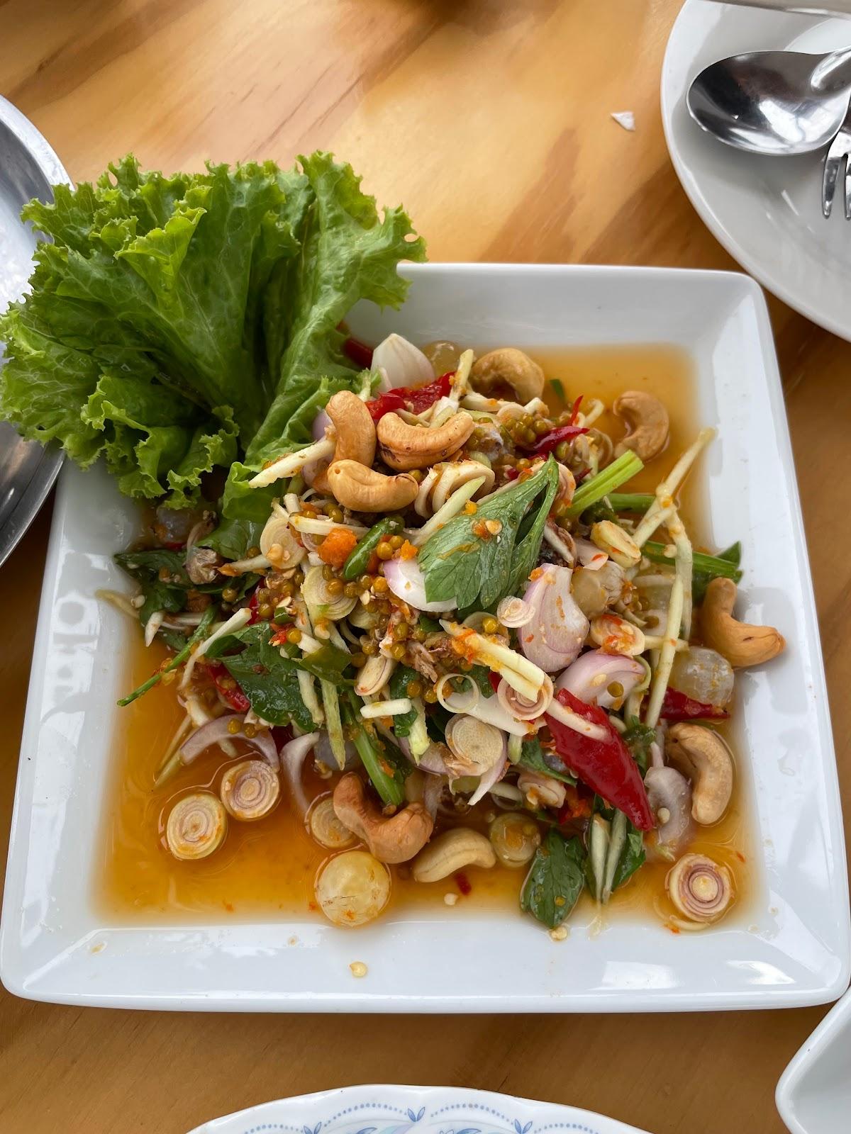 ครัวไต้ก๋งบางเสร่