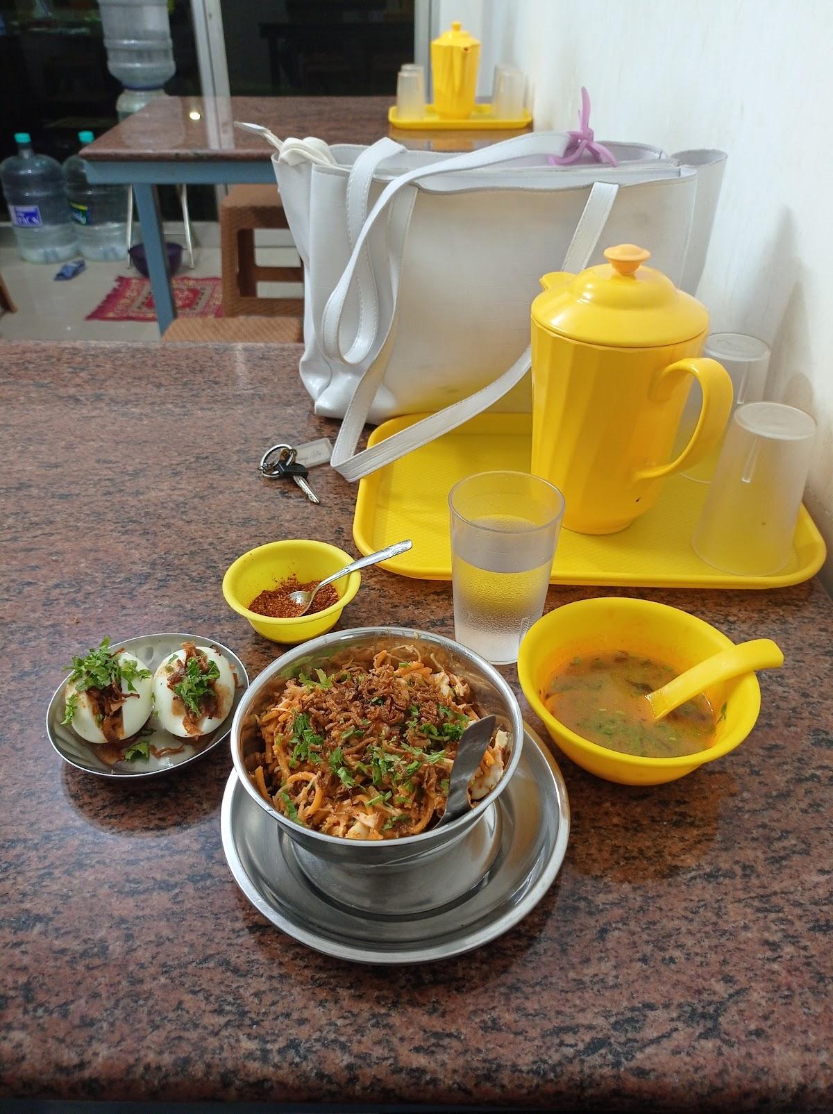 Shanthi rangoon kowsa shop