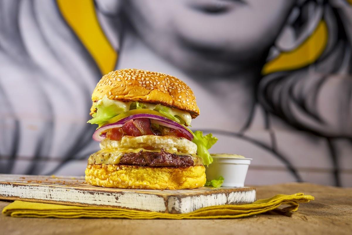 Pão Recheado e Pizza Urbana - Pistão Sul