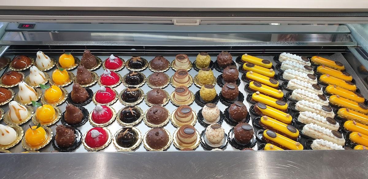 Manari Gelati Semifreddi Pasticceria