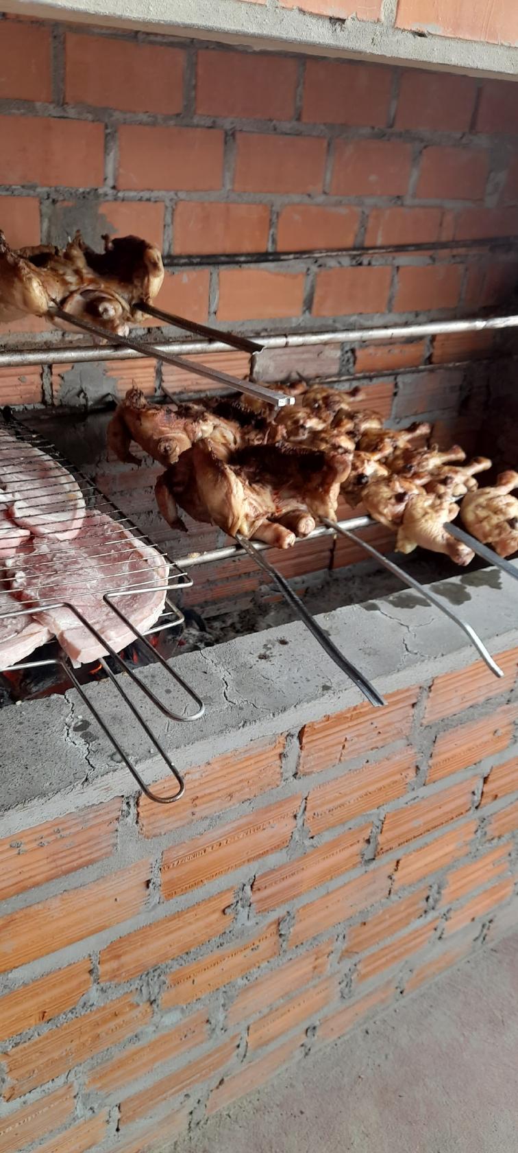 Churrascaria e Restaurante Comida Caseira