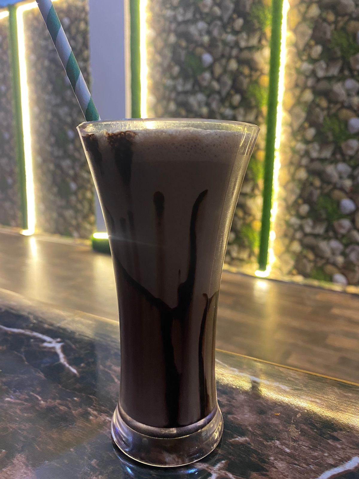 R-2 Cafe. ( ROOFTOP RETREAT )