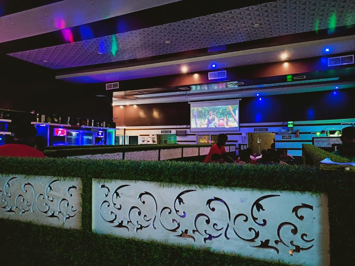 EXCELLENT FAMILY RESTAURANT