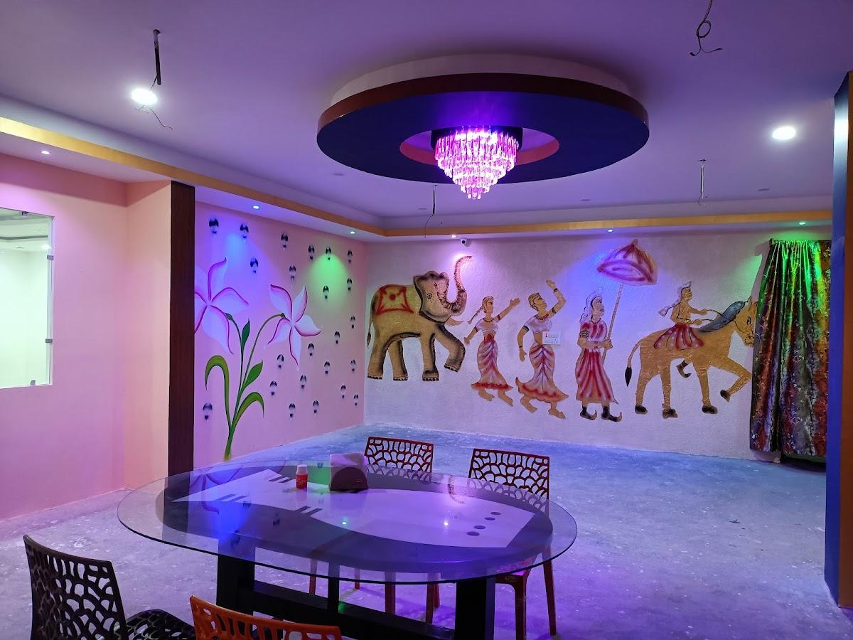 Hotel 5 pandav family restaurant