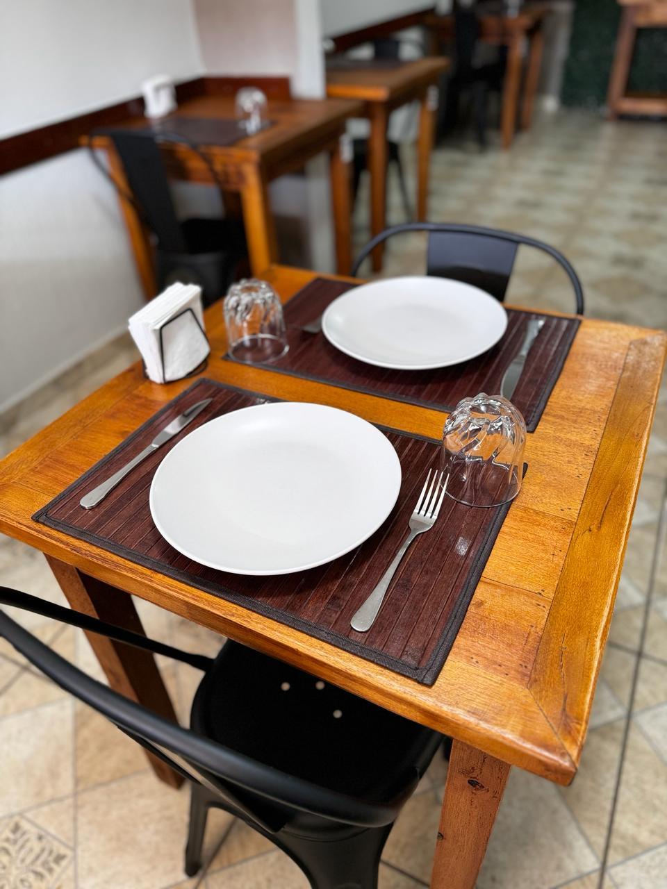 MAMA MIA Rotisserie e Restaurante