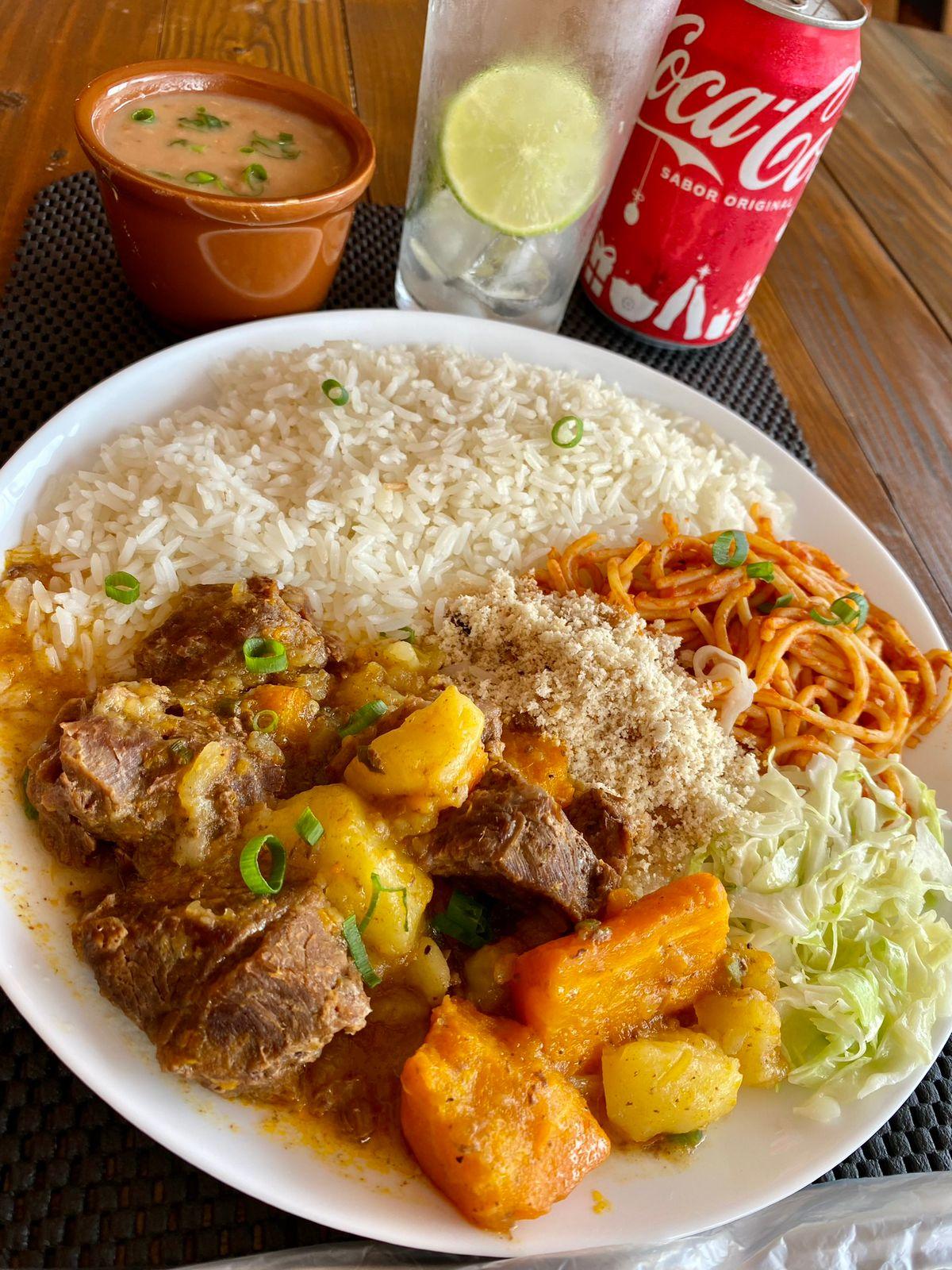 @Raizdaroca_restaurante.